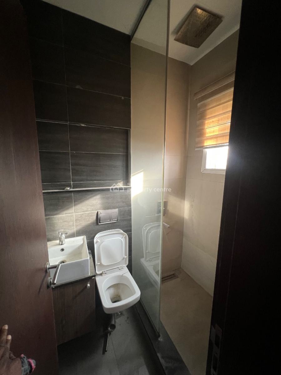 2 Bedroom Furnished Apartment, 2nd Floor, Tarred Rd, Tarred Rd, Mabushi, Abuja, Flat / Apartment for Rent