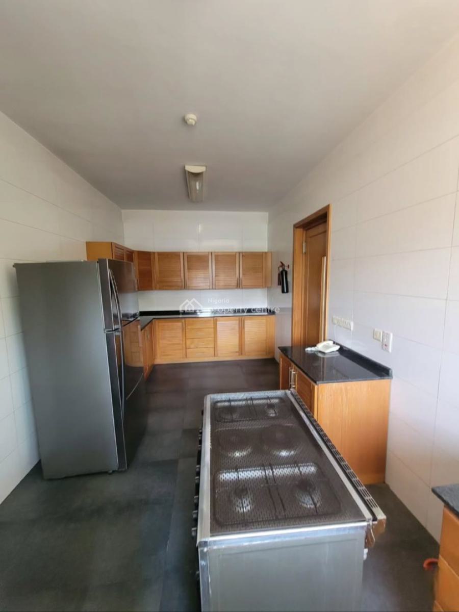 Spacious 4 Bedroom Flat with Bq and Swimming Pool, Off Gerrard Road, Old Ikoyi, Ikoyi, Lagos, Flat / Apartment for Rent