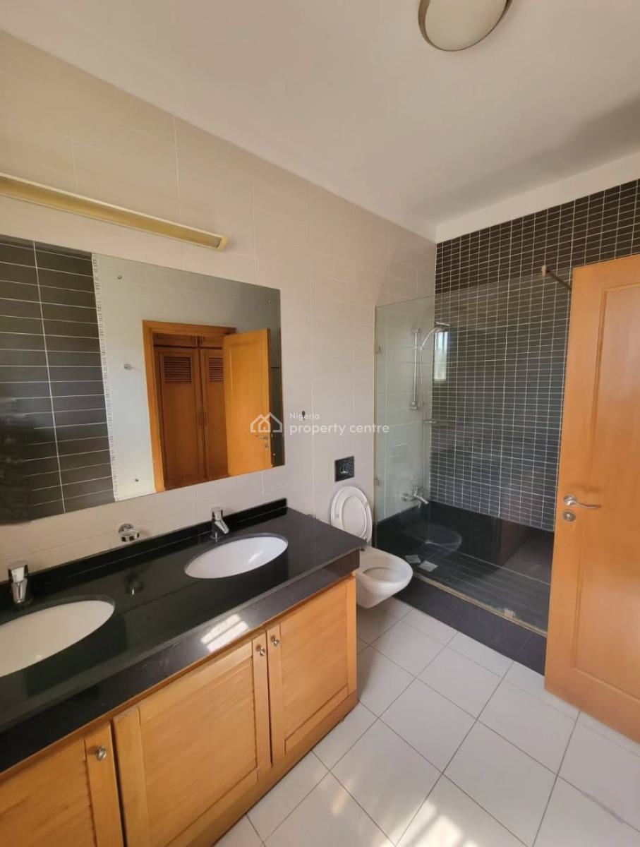 Spacious 4 Bedroom Flat with Bq and Swimming Pool, Off Gerrard Road, Old Ikoyi, Ikoyi, Lagos, Flat / Apartment for Rent
