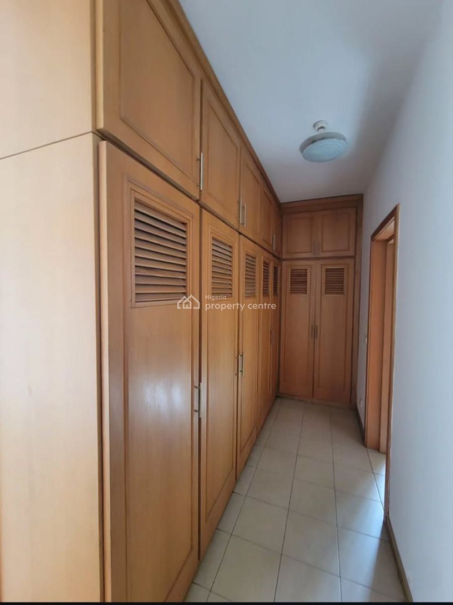 Spacious 4 Bedroom Flat with Bq and Swimming Pool, Off Gerrard Road, Old Ikoyi, Ikoyi, Lagos, Flat / Apartment for Rent