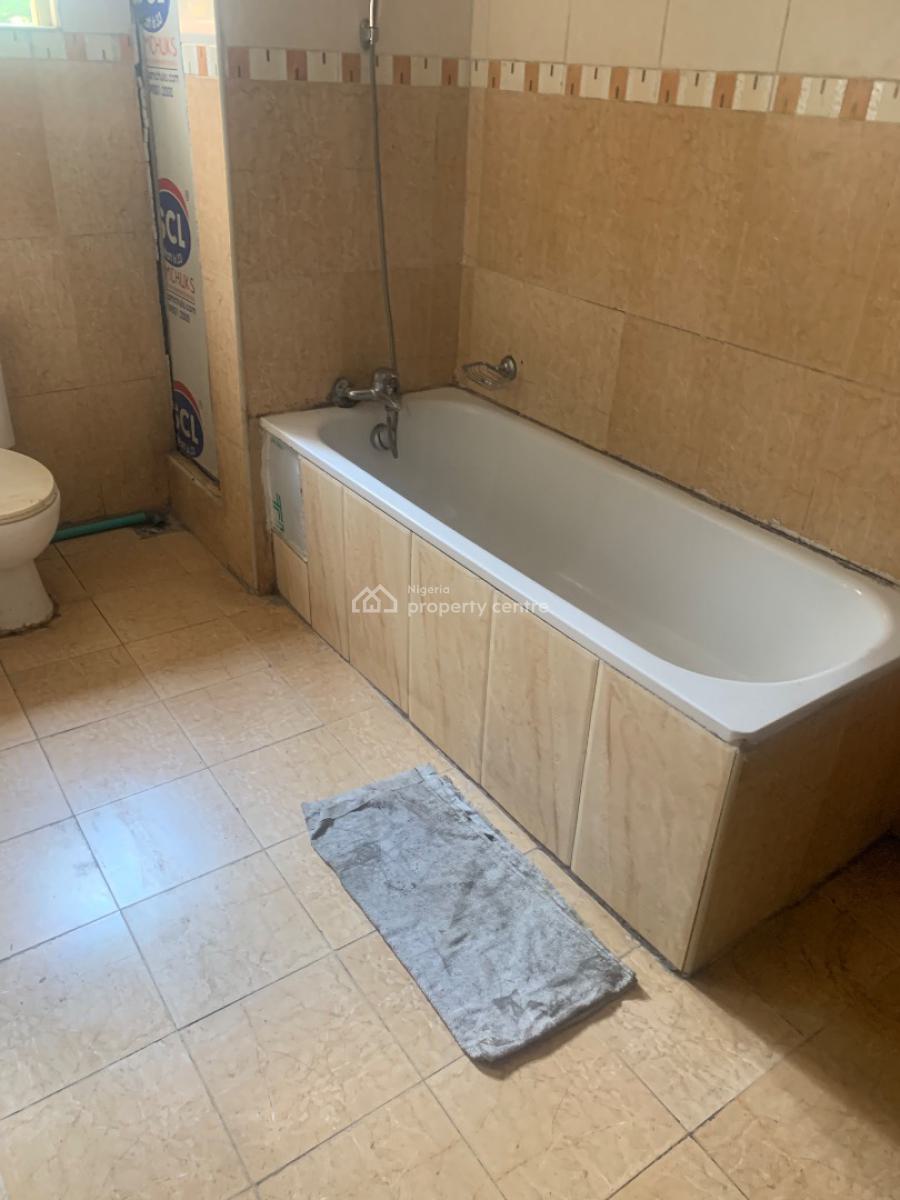 Well Maintained 2 Bedroom Flat, Ikeja Gra, Ikeja, Lagos, Flat / Apartment for Rent