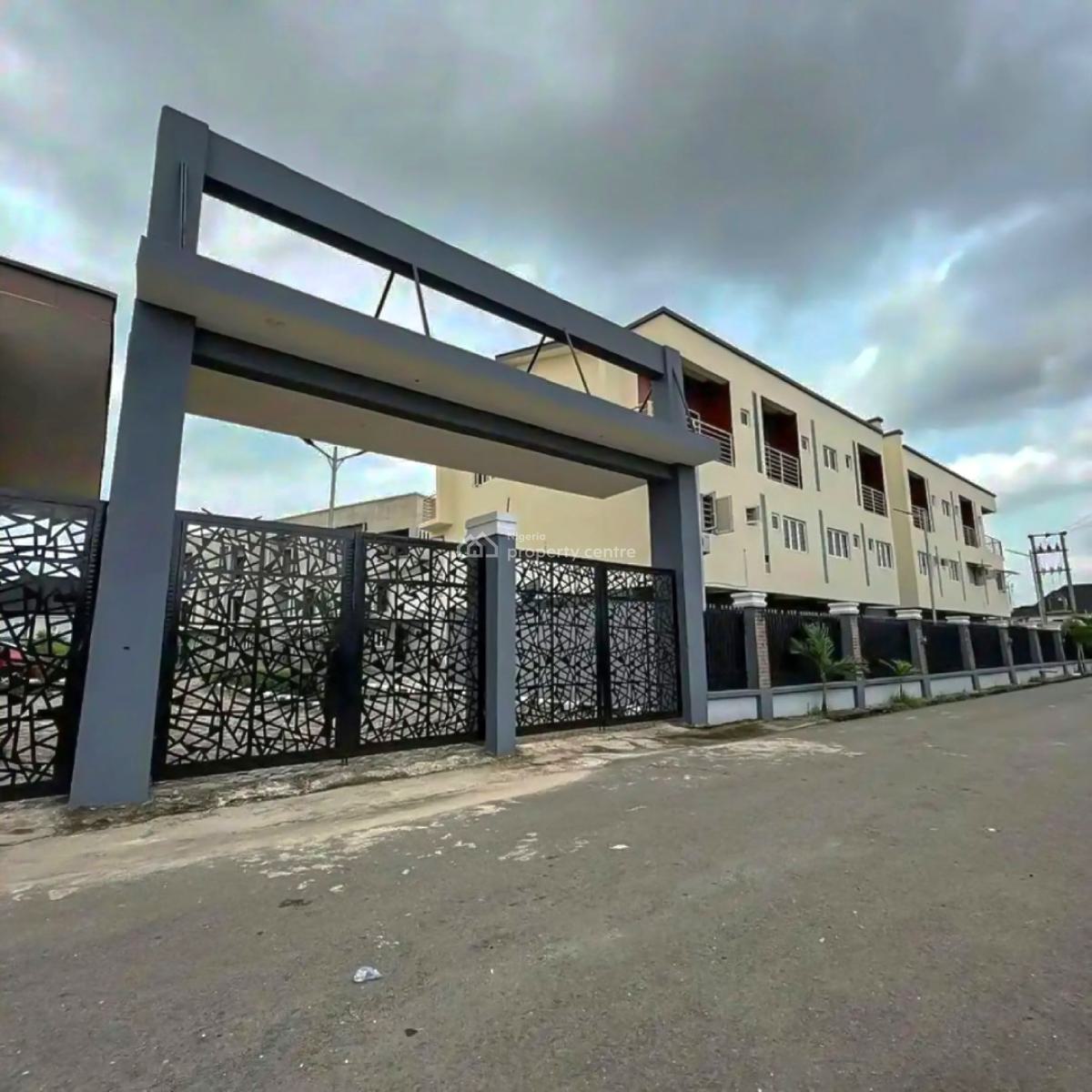 4 Bedrooms Terraced Duplex in an Estate, Garden Heights Estate, Eliozu, Port Harcourt, Rivers, Terraced Duplex for Sale