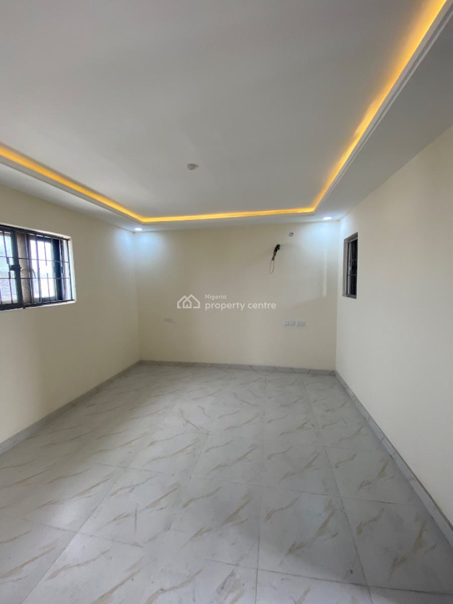 Lovely 4 Bed Duplex in a Gated Estate, Chevron Toll Gate, Lekki, Lagos, Terraced Duplex for Sale