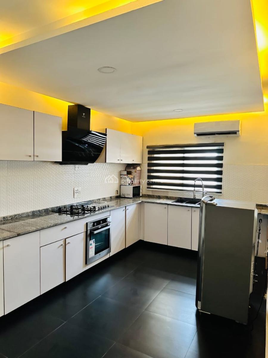 Luxury 2 Bedroom Apartment with Swimming Pool, Victoria Island (vi), Lagos, Flat / Apartment Short Let