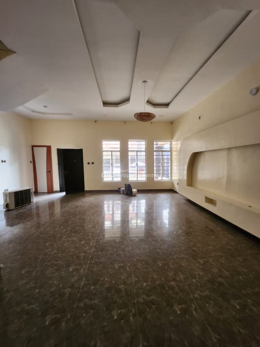 Well Maintained Spacious 4bedroom Duplex, in a Well Secured Estate @ Chevron, Lekki, Lagos, Terraced Duplex for Rent