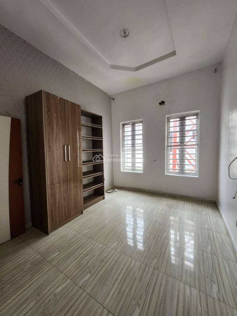 Well Maintained Spacious 4bedroom Duplex, in a Well Secured Estate @ Chevron, Lekki, Lagos, Terraced Duplex for Rent
