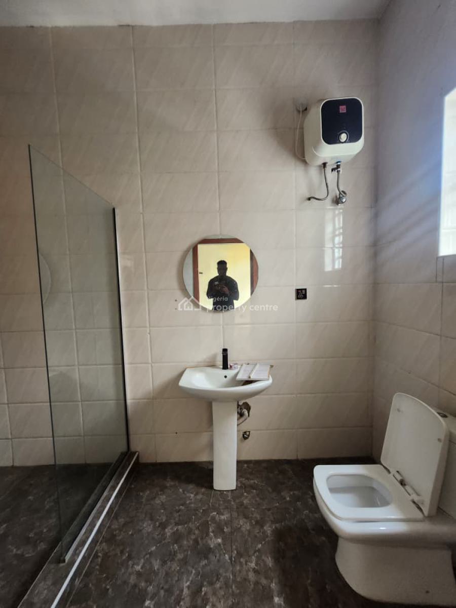Well Maintained Spacious 4bedroom Duplex, in a Well Secured Estate @ Chevron, Lekki, Lagos, Terraced Duplex for Rent