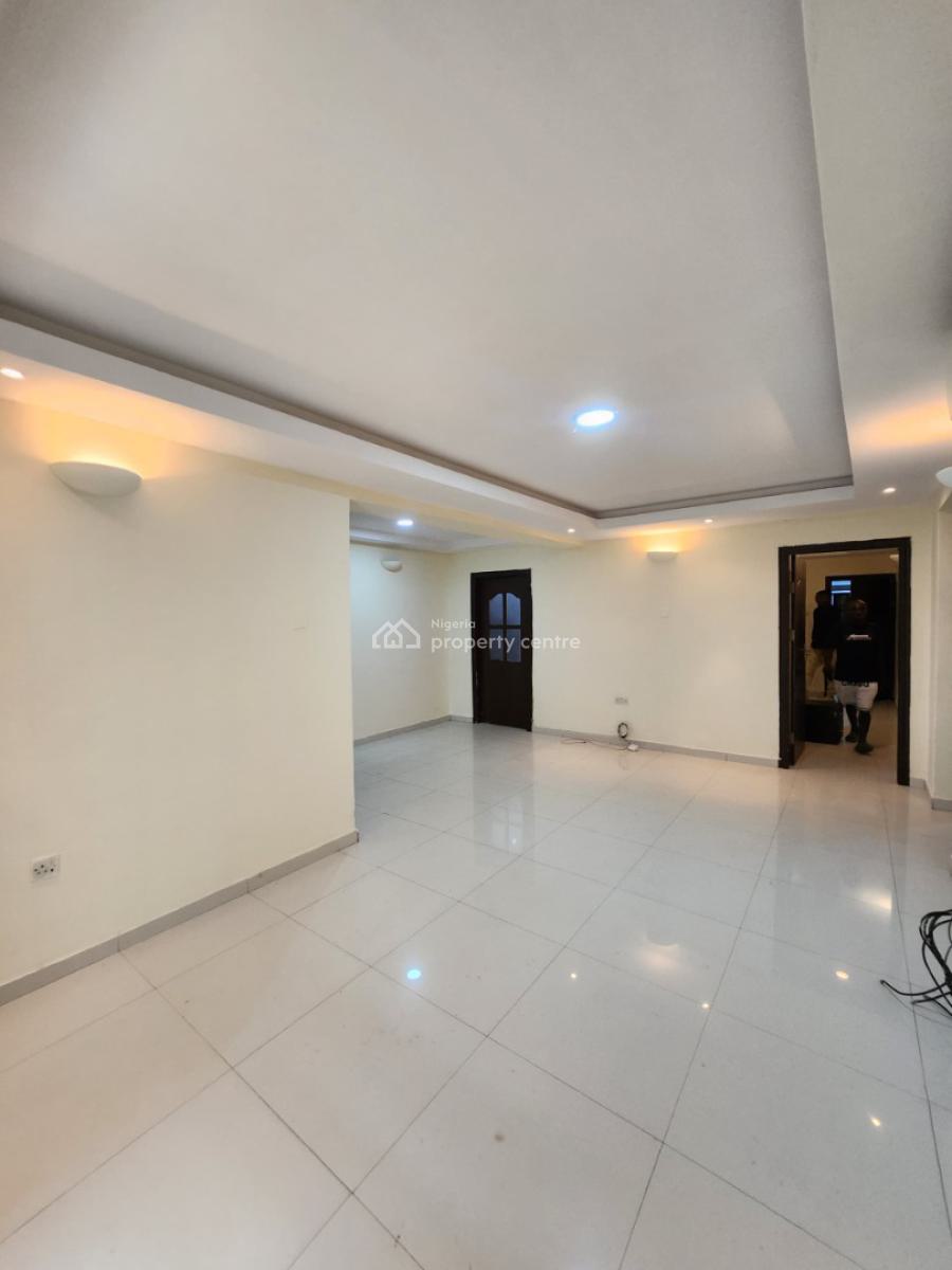 Nice Spacious 3bedrooms Apartment, in a Well Secured Estate, Victoria Island (vi), Lagos, Flat / Apartment for Rent
