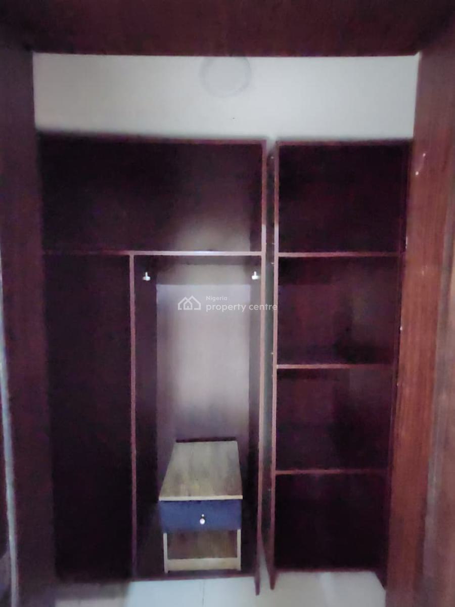 Nice Spacious 3bedrooms Apartment, in a Well Secured Estate, Victoria Island (vi), Lagos, Flat / Apartment for Rent