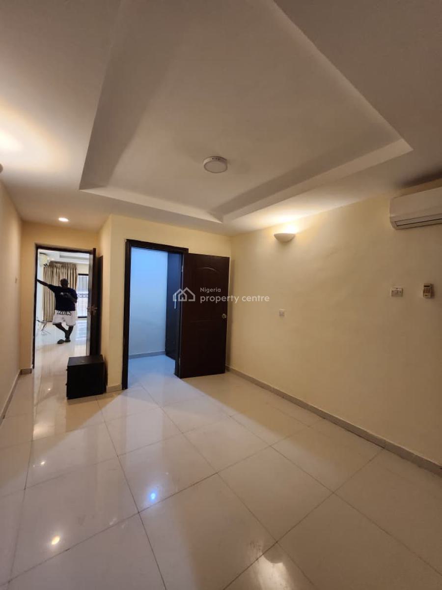Nice Spacious 3bedrooms Apartment, in a Well Secured Estate, Victoria Island (vi), Lagos, Flat / Apartment for Rent