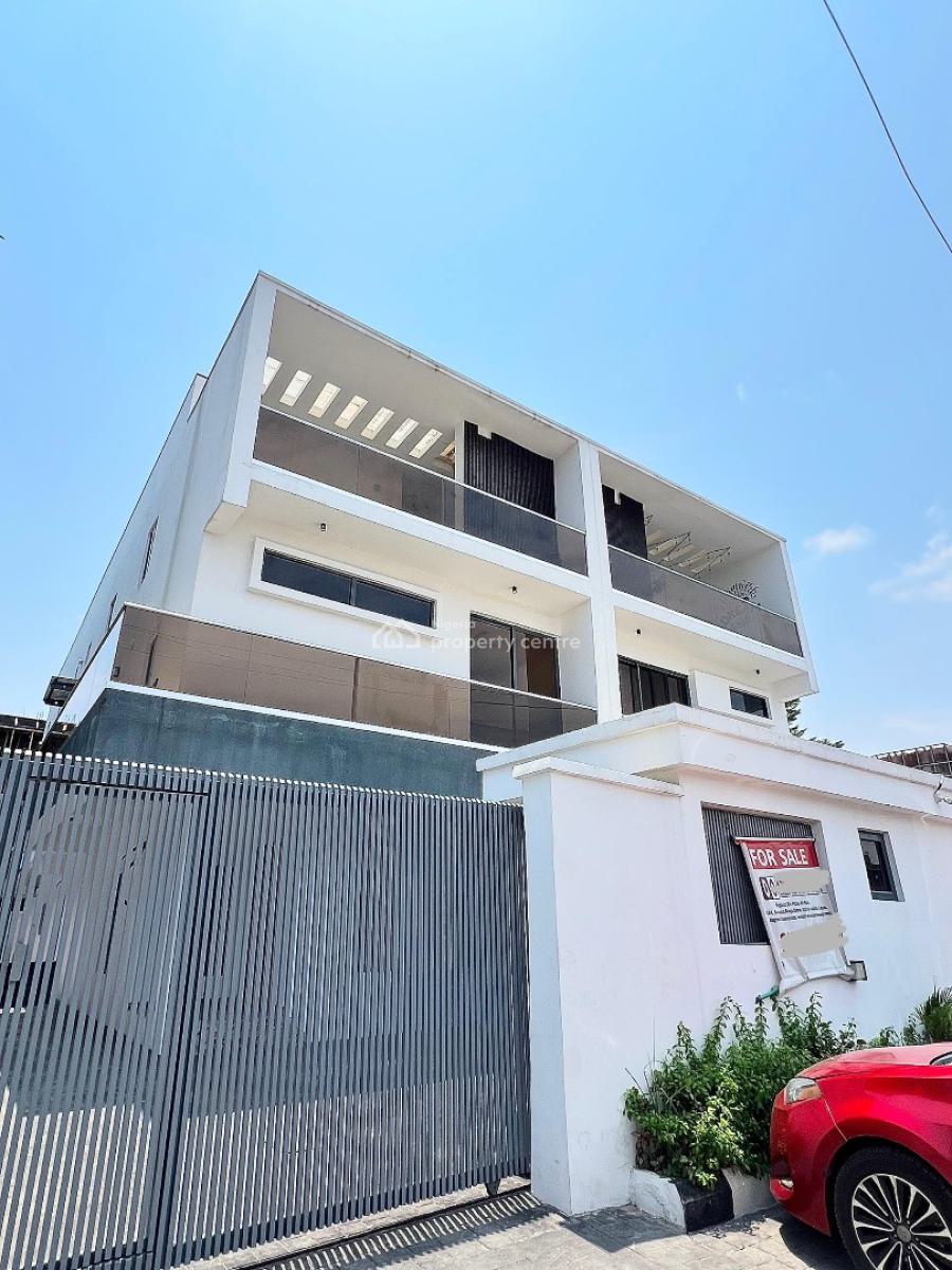 Spacious 5 Bedroom Semi-detached House with Bq., Lekki Phase 1, Lekki, Lagos, Semi-detached Duplex for Sale