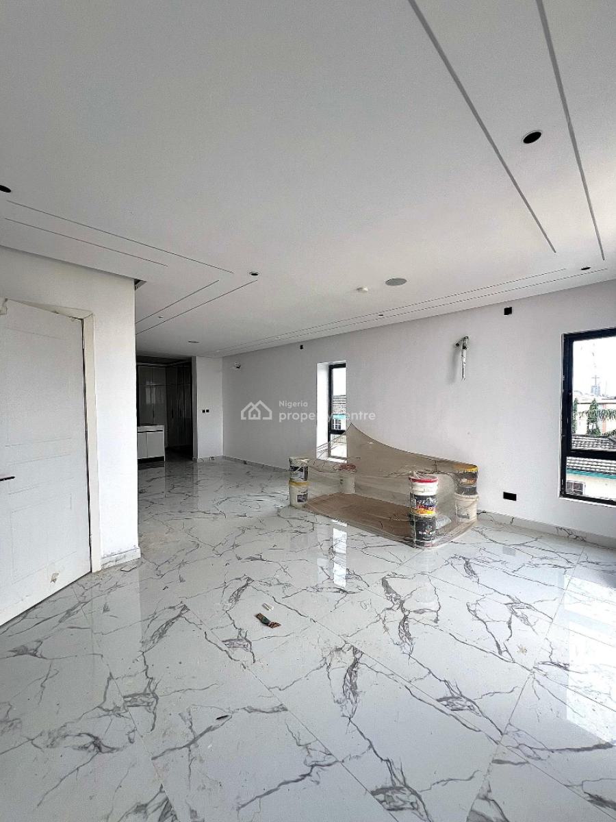 Spacious 5 Bedroom Fully Detached House with Bq, Lekki Phase 1, Lekki, Lagos, Detached Duplex for Sale