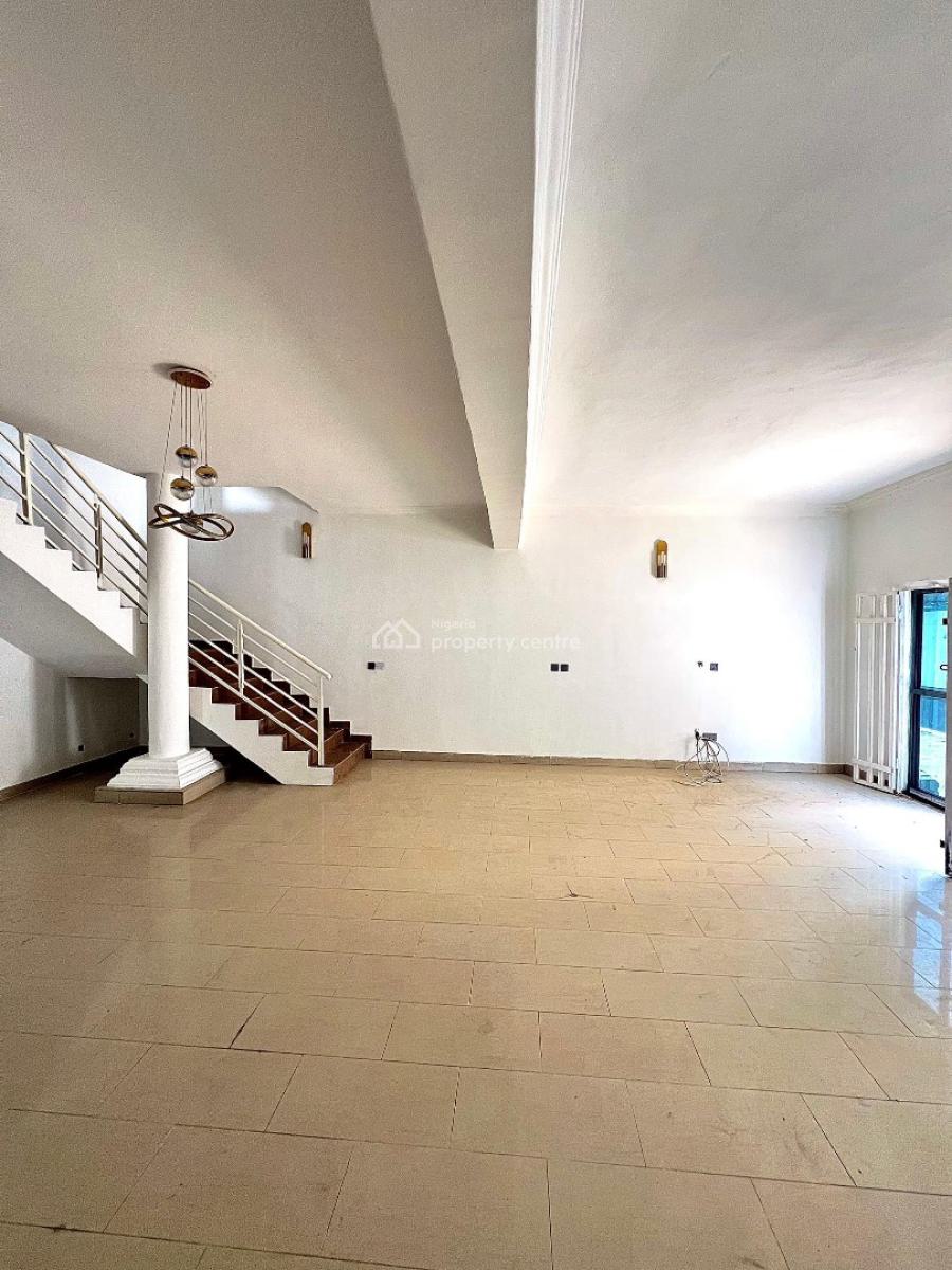 4 Bed Semi-detached + 2 Rooms Bq, Lekki Phase 1, Lekki, Lagos, Semi-detached Duplex for Rent