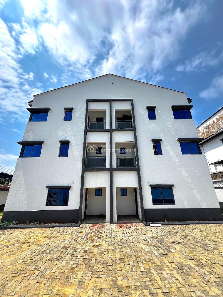 4 Bed Semi-detached + 2 Rooms Bq, Lekki Phase 1, Lekki, Lagos, Semi-detached Duplex for Rent