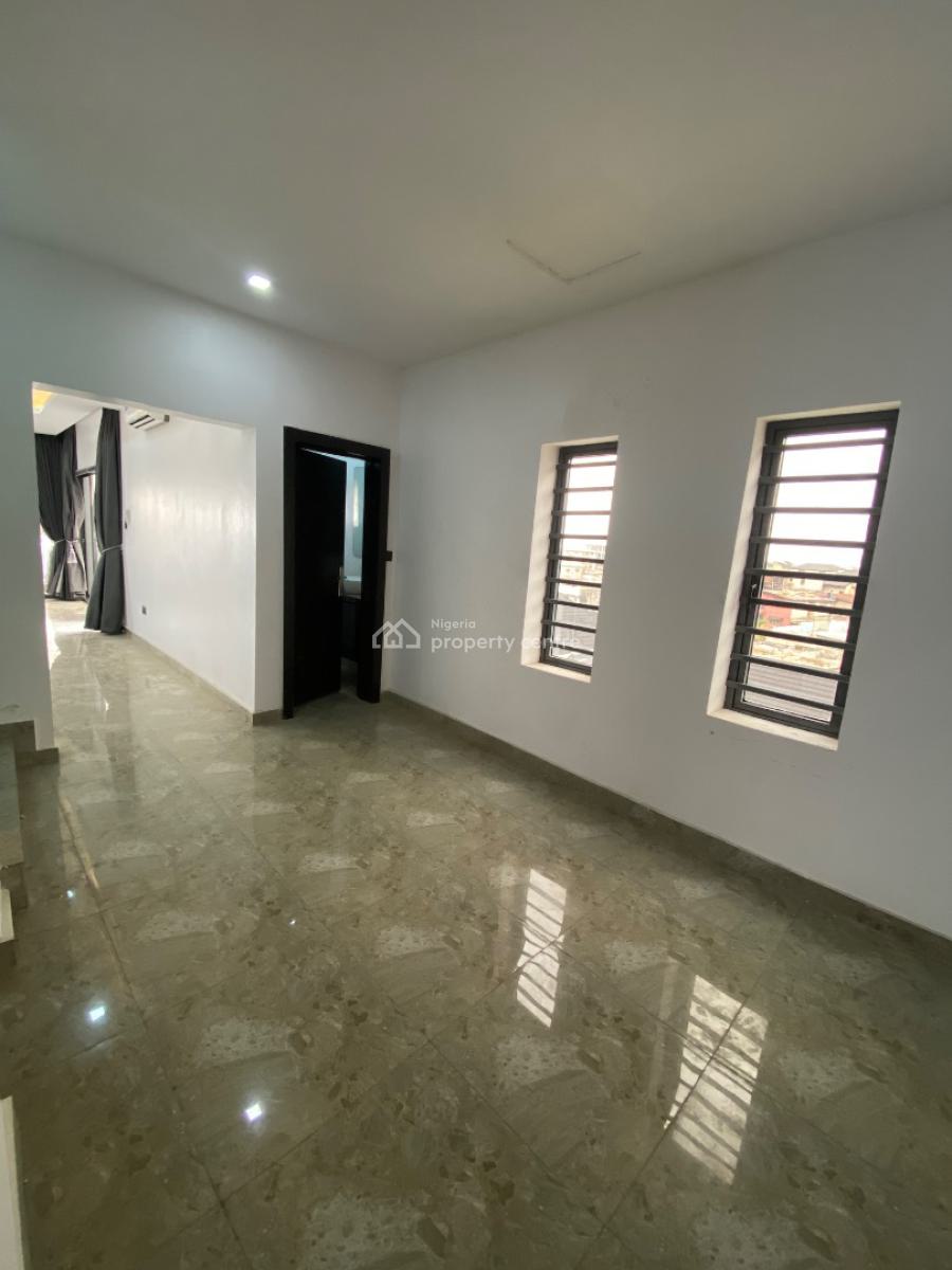 Loft 3 Bedroom Penthouse, Ifako, Gbagada, Lagos, Flat / Apartment for Sale