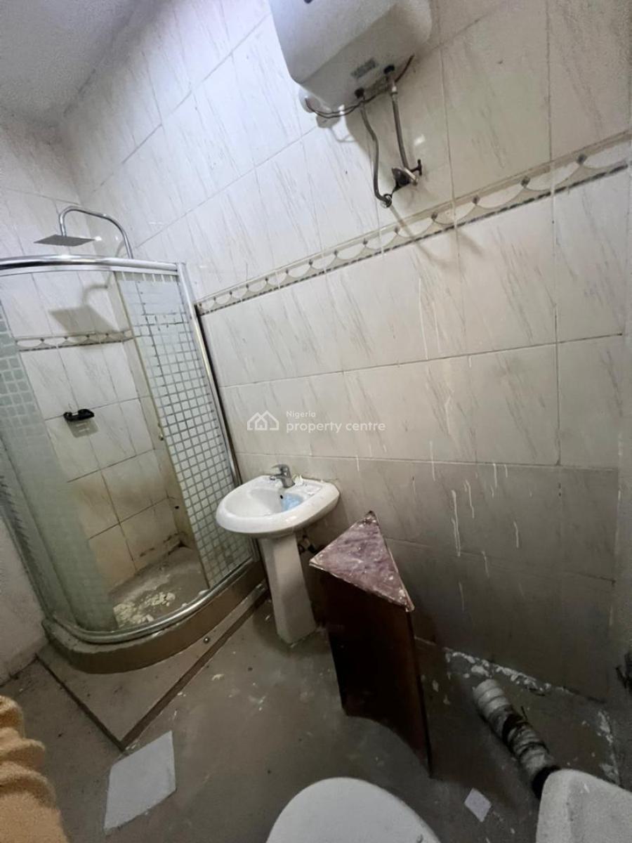 Renovated 2 Bedrooms Blocks of Flats, 1st Avenue, Gwarinpa, Abuja, Flat / Apartment for Rent