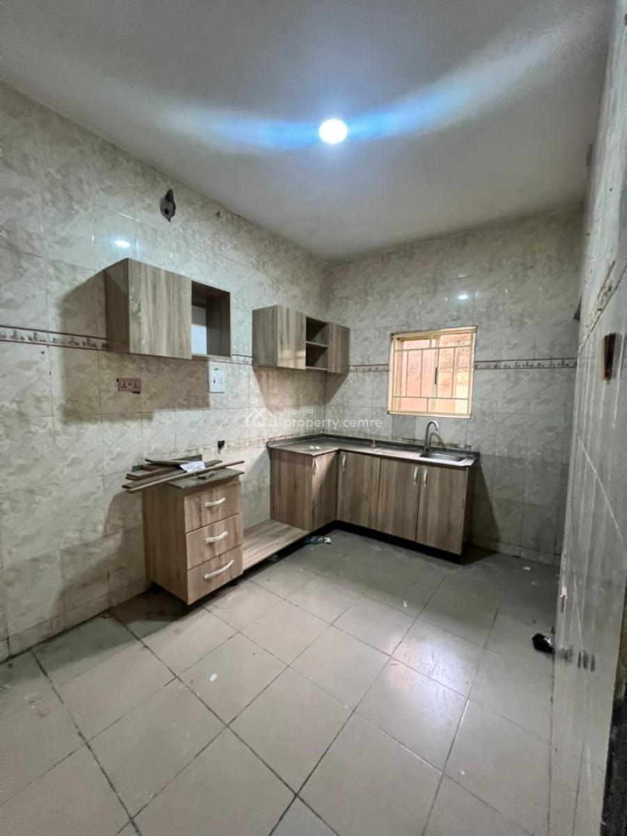 Renovated 2 Bedrooms Blocks of Flats, 1st Avenue, Gwarinpa, Abuja, Flat / Apartment for Rent