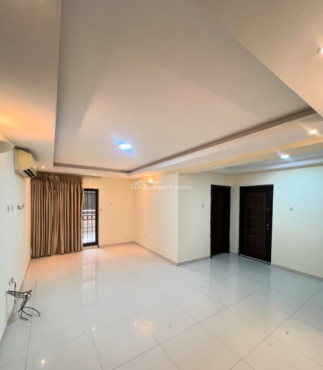Serviced 3 Bedroom En-suite Flat with Fitted Kitchen, Pantry, Cooker,, Victoria Island (vi), Lagos, Flat / Apartment for Rent
