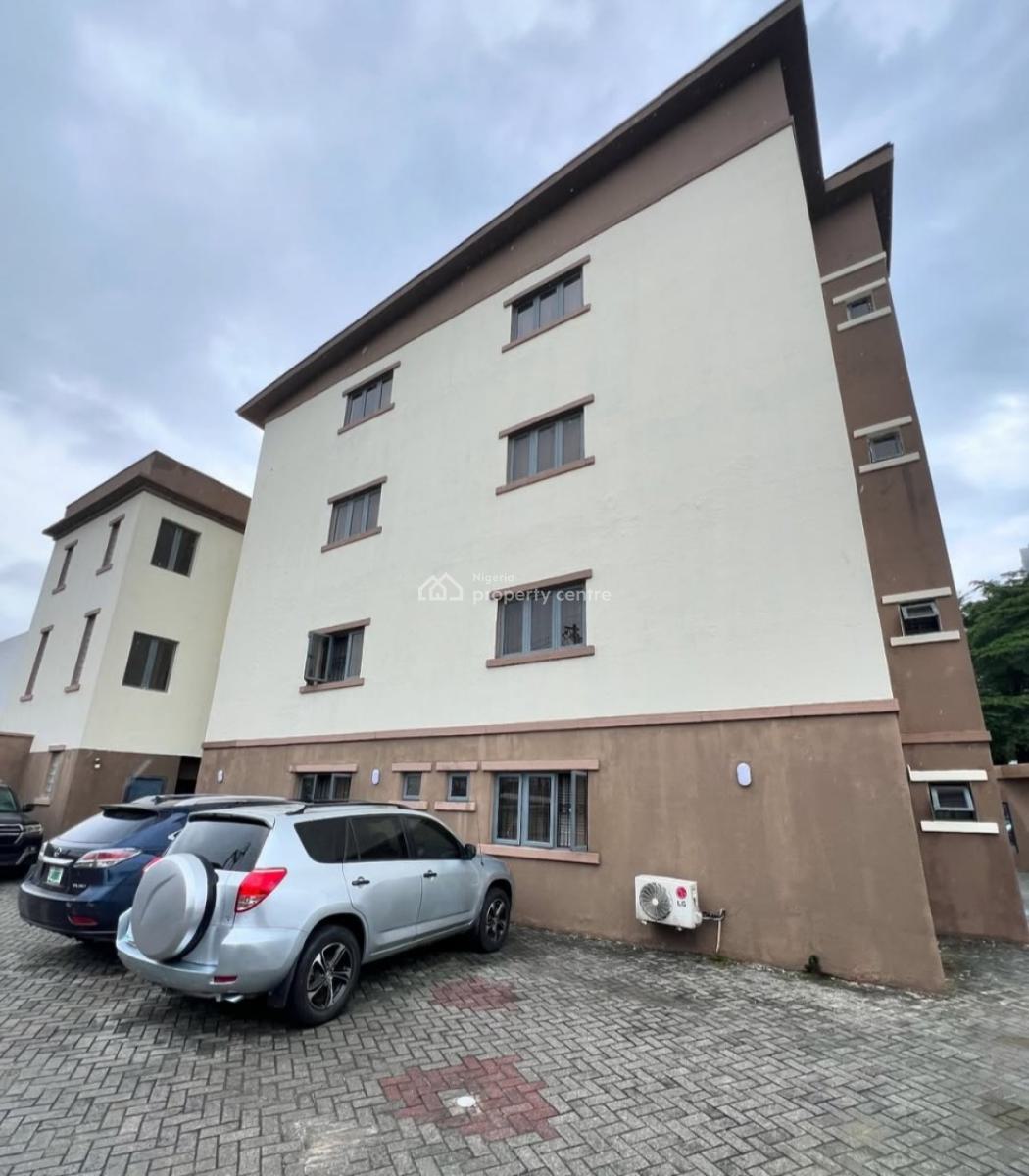 Serviced 3 Bedroom En-suite Flat with Fitted Kitchen, Pantry, Cooker,, Victoria Island (vi), Lagos, Flat / Apartment for Rent