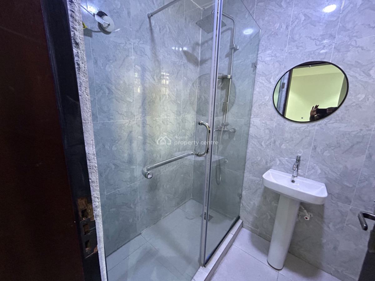 Luxury 3 Bedroom Apartment, Gra Phase 2, Magodo, Lagos, Flat / Apartment Short Let