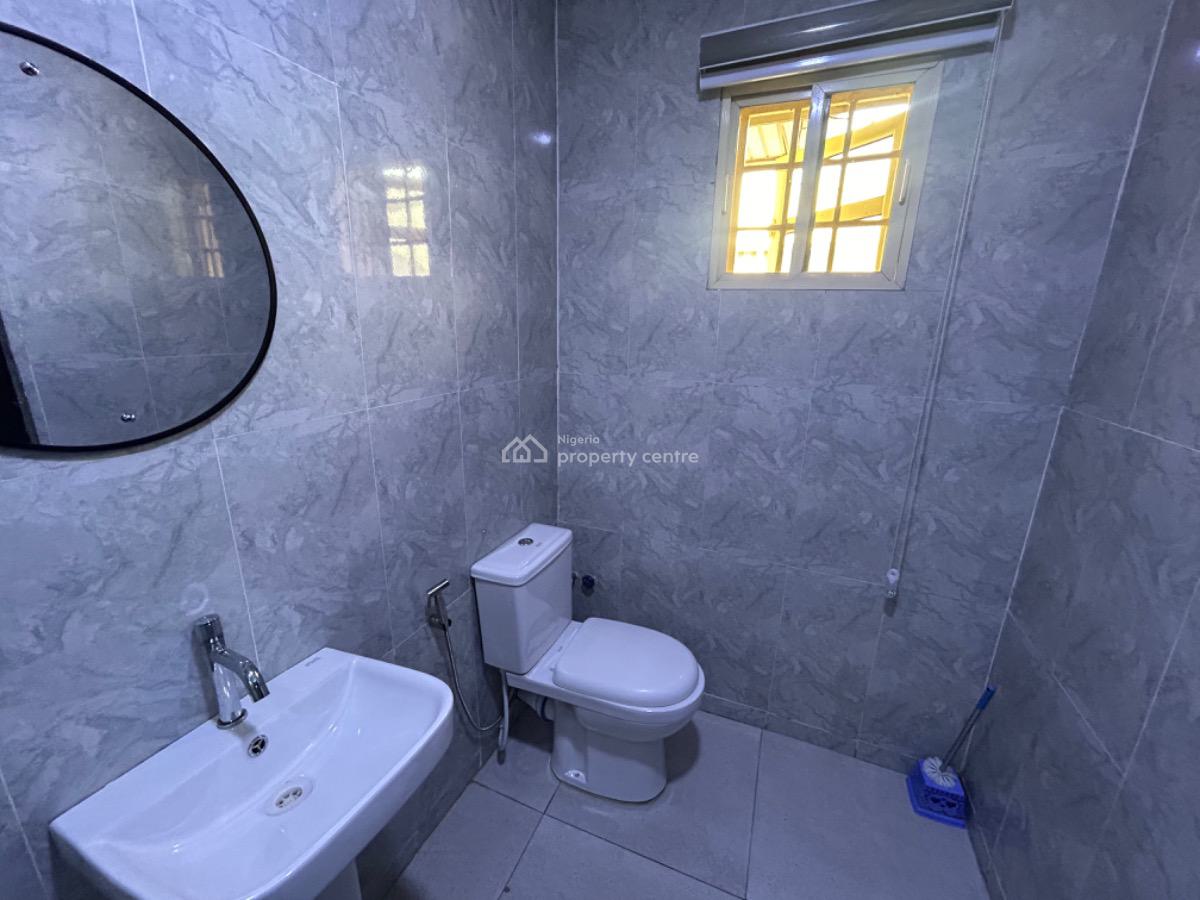 Luxury 3 Bedroom Apartment, Gra Phase 2, Magodo, Lagos, Flat / Apartment Short Let