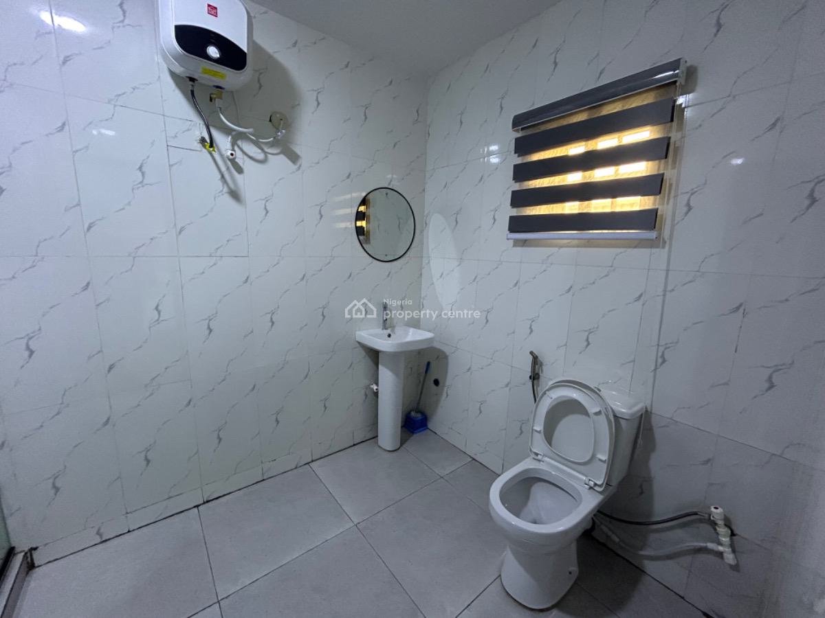 Luxury 3 Bedroom Apartment, Gra Phase 2, Magodo, Lagos, Flat / Apartment Short Let