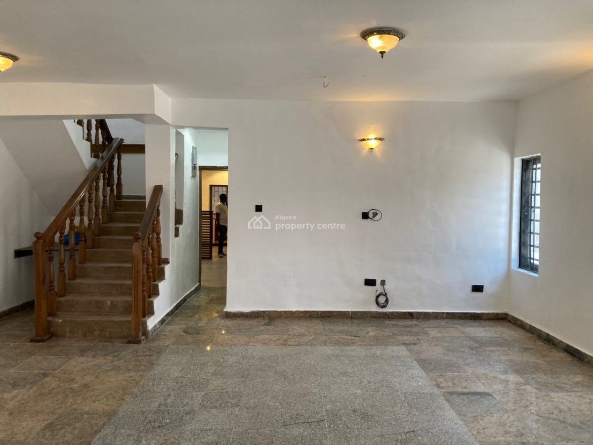 Self-compound and 4 Bedroom Semi-detached Duplex with Fitted Kitchen/p, Lekki Phase 1, Lekki, Lagos, Semi-detached Duplex for Sale
