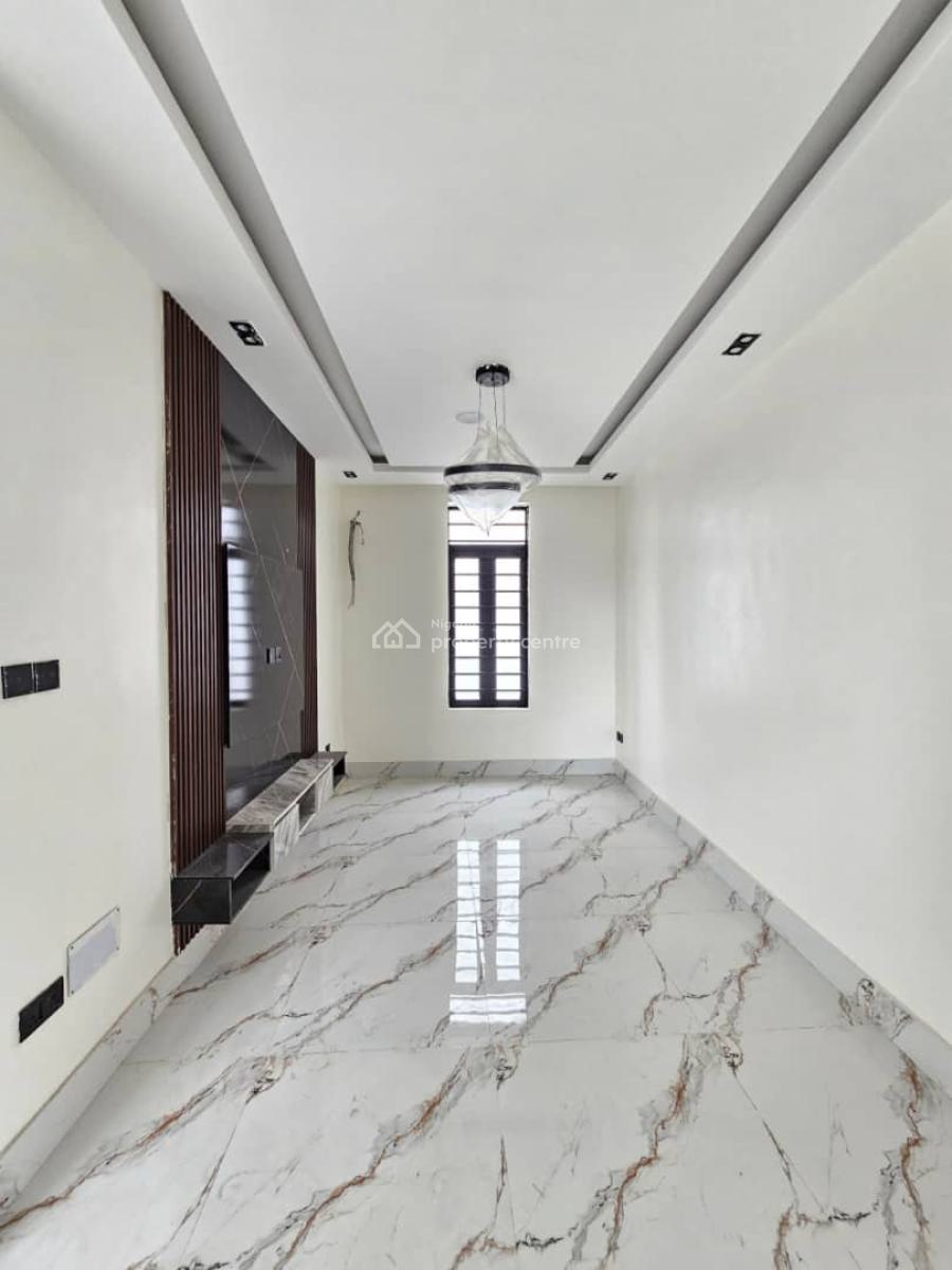 Luxury Master Bedroom, Van Daniel Estate, Lekki, Lagos, Self Contain (single Rooms) for Rent
