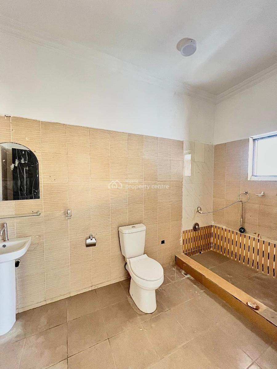 Luxury 4 Bedrooms, Lekki Phase 1, Lekki, Lagos, Semi-detached Duplex for Rent