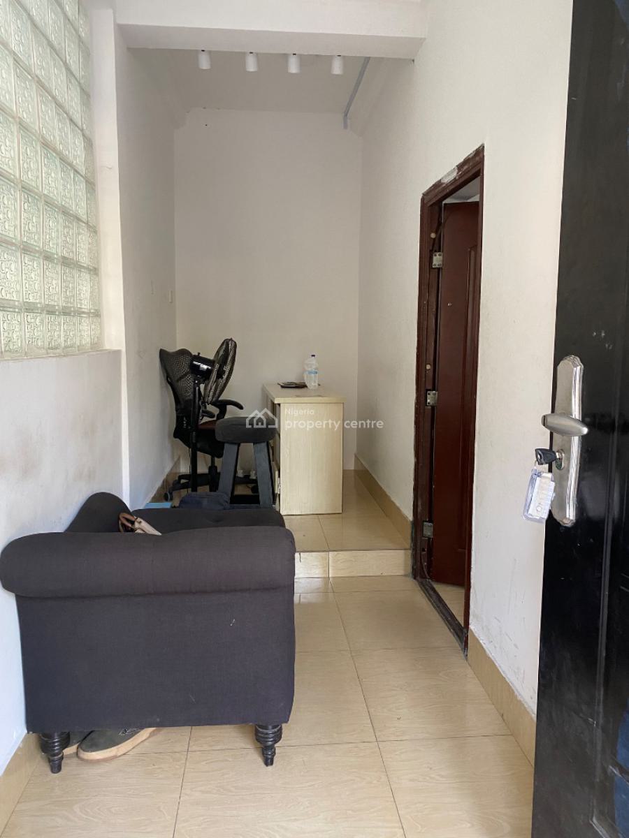 Fully Serviced 1 Bedroom Mini Flat in a Well Secured Estate with Swimming Pool, Eleganza Garden Estate, Vgc, Lekki, Lagos, Mini Flat (room and Parlour) for Rent