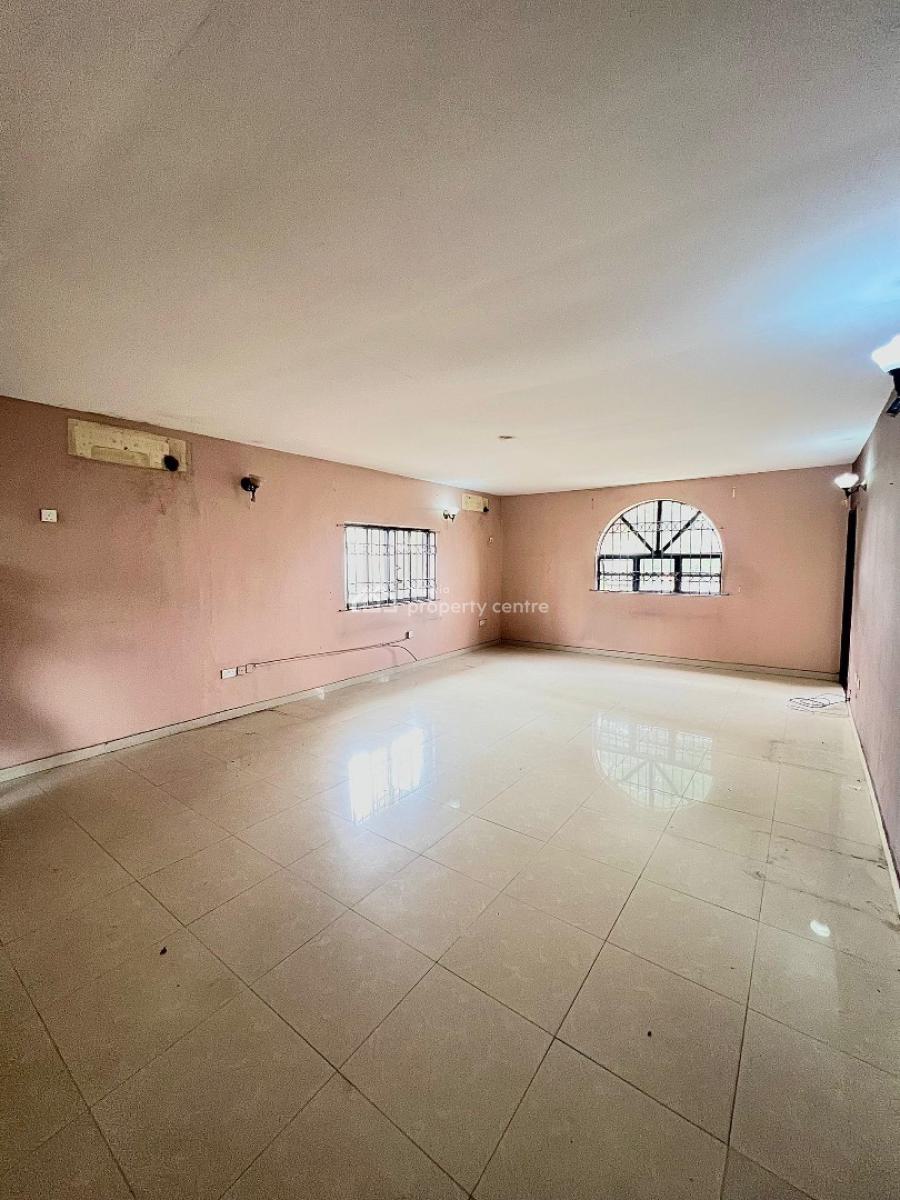 Spacious 5 Bedrooms, Lekki Phase 1, Lekki, Lagos, Detached Duplex for Rent