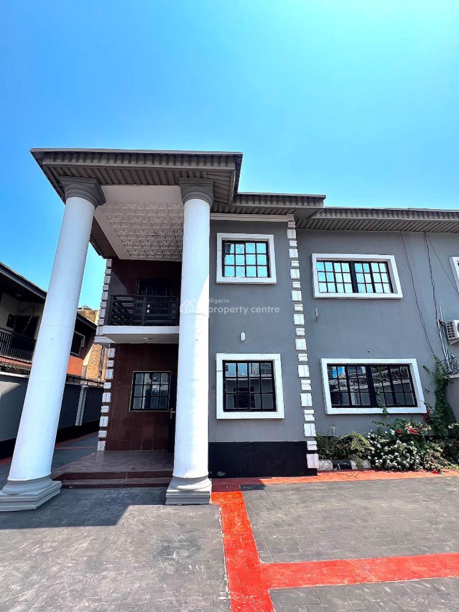 6 Bedrooms Semi-detached + Bq, Lekki Phase 1, Lekki, Lagos, Detached Duplex for Rent