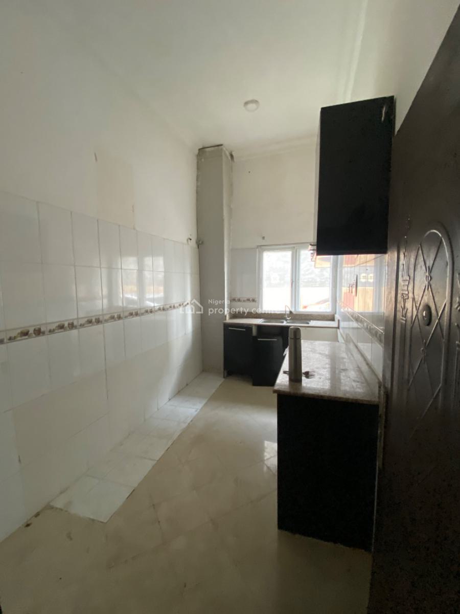 Spacious Fully Serviced ‎2 Bedrooms Apartment in an Secured Estate, Eleganza Garden Estate, Vgc, Lekki, Lagos, Flat / Apartment for Rent