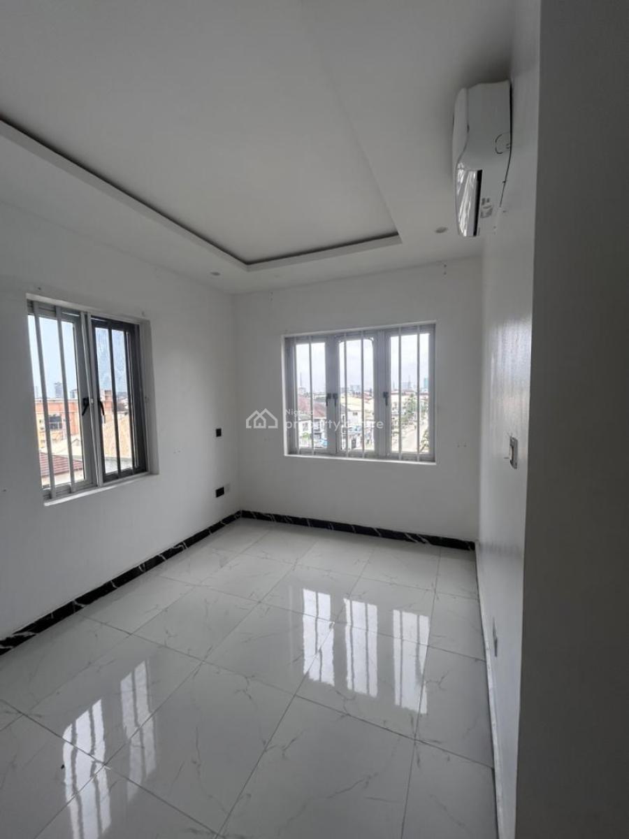 Luxury 3 Bedrooms Apartment, Lekki Phase 1, Lekki, Lagos, Flat / Apartment for Rent