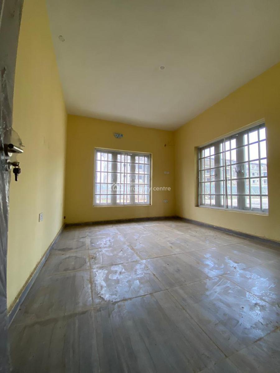 2 Bedroom Apartment, Ipaja, Lagos, Flat / Apartment for Sale