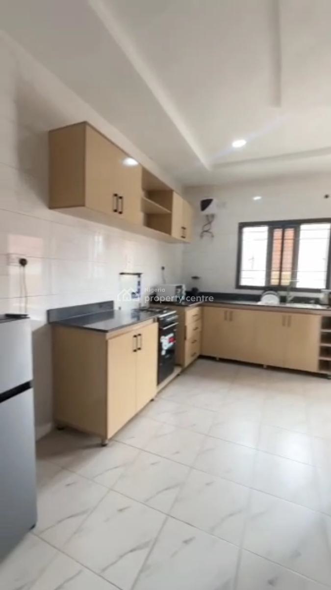 Serviced 3 Bedroom with Bq, Jahi, Abuja, Flat / Apartment for Rent