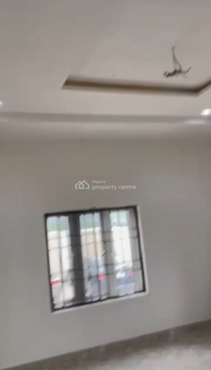 Super Clean 3 Bedroom Flat, Ground Floor, Tarred Rd, Area 1, Garki, Abuja, Flat / Apartment for Rent