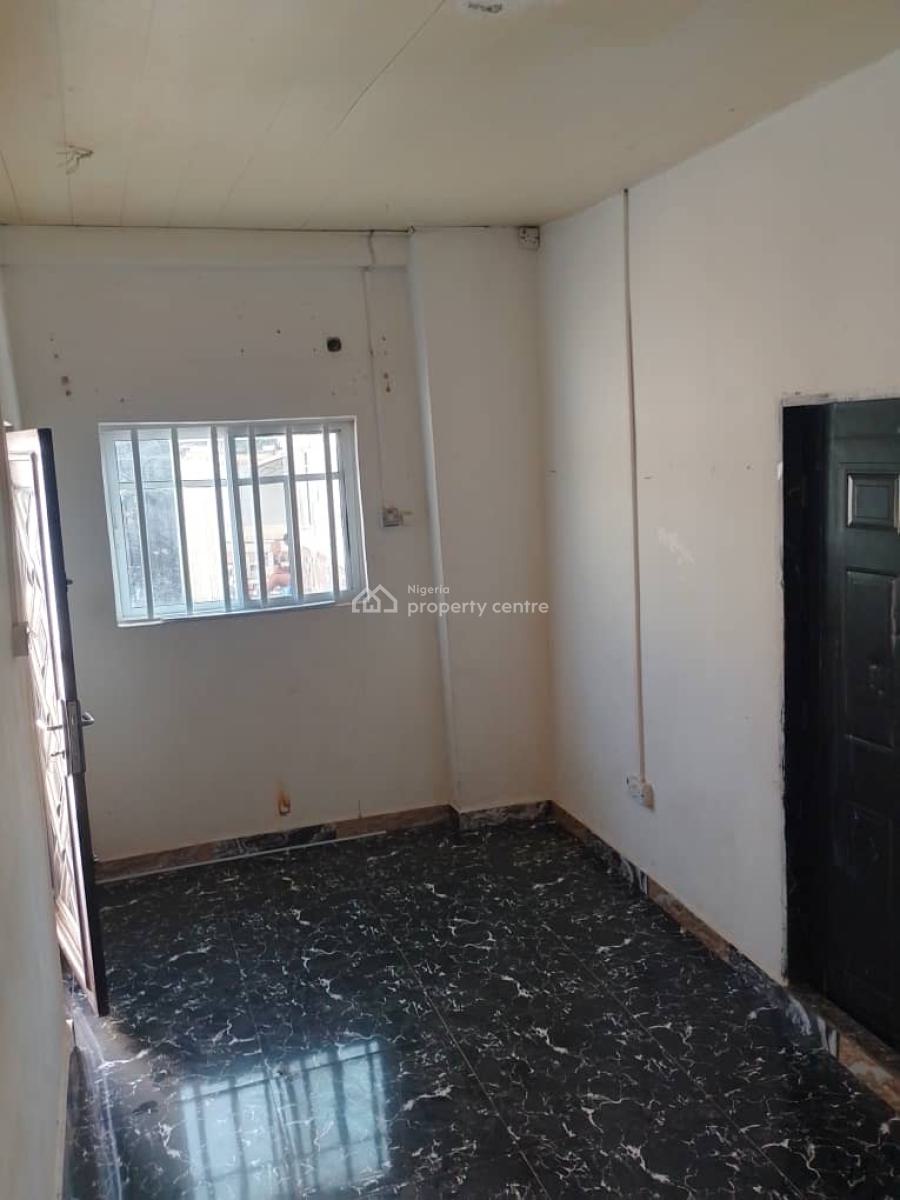 1 Bedroom Mini Flat, First Unity Estate, Badore, Ajah, Lagos, Mini Flat (room and Parlour) for Rent