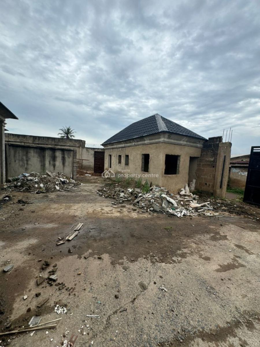 New 3 Bedroom + 2 Units of 2 Bedroom, Ashi, New Bodija, Ibadan, Oyo, Block of Flats for Sale