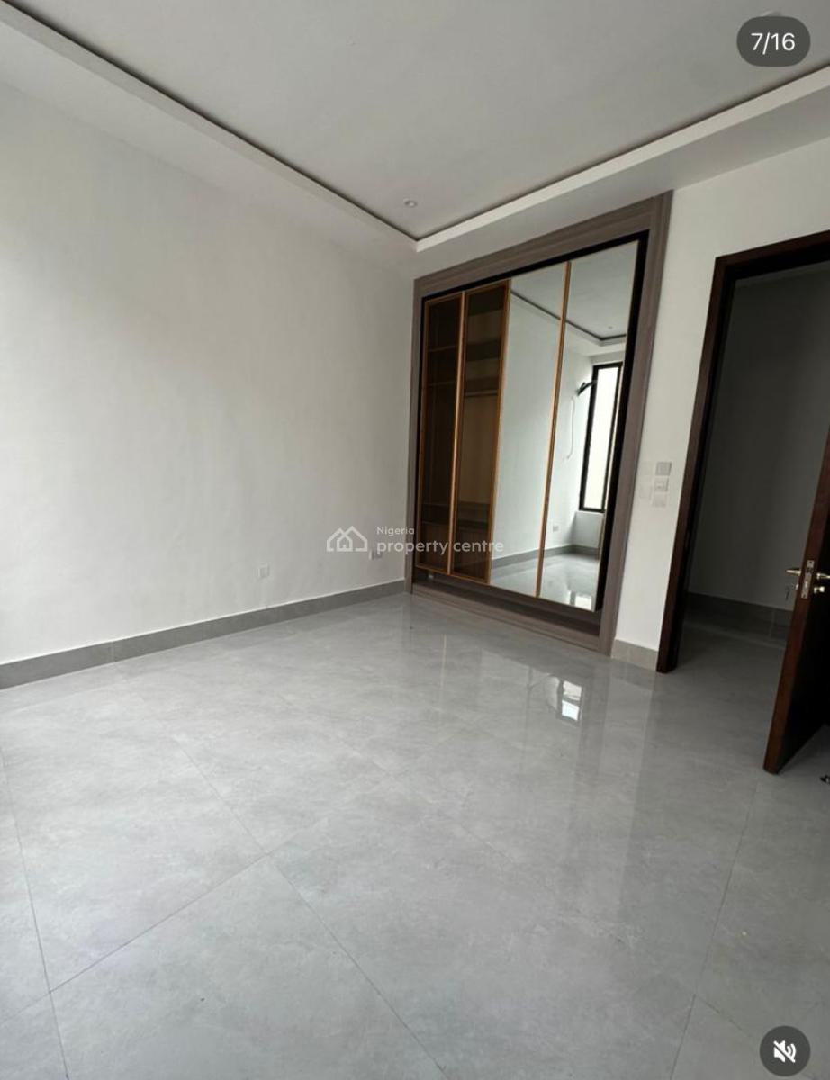 Contemporary 3bedroom Apartment, Lekki Phase 1, Lekki, Lagos, Flat / Apartment for Rent