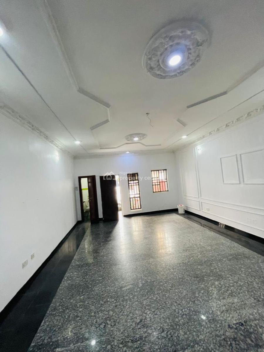 3 Bedroom Terrace for Commercial Purposes, Lekki Phase 1, Lekki, Lagos, Commercial Property for Rent