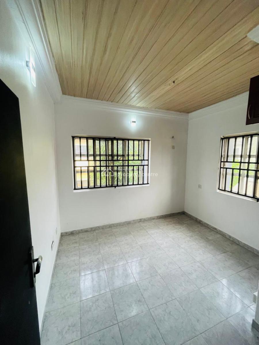 3 Bedroom Terrace for Commercial Purposes, Lekki Phase 1, Lekki, Lagos, Commercial Property for Rent