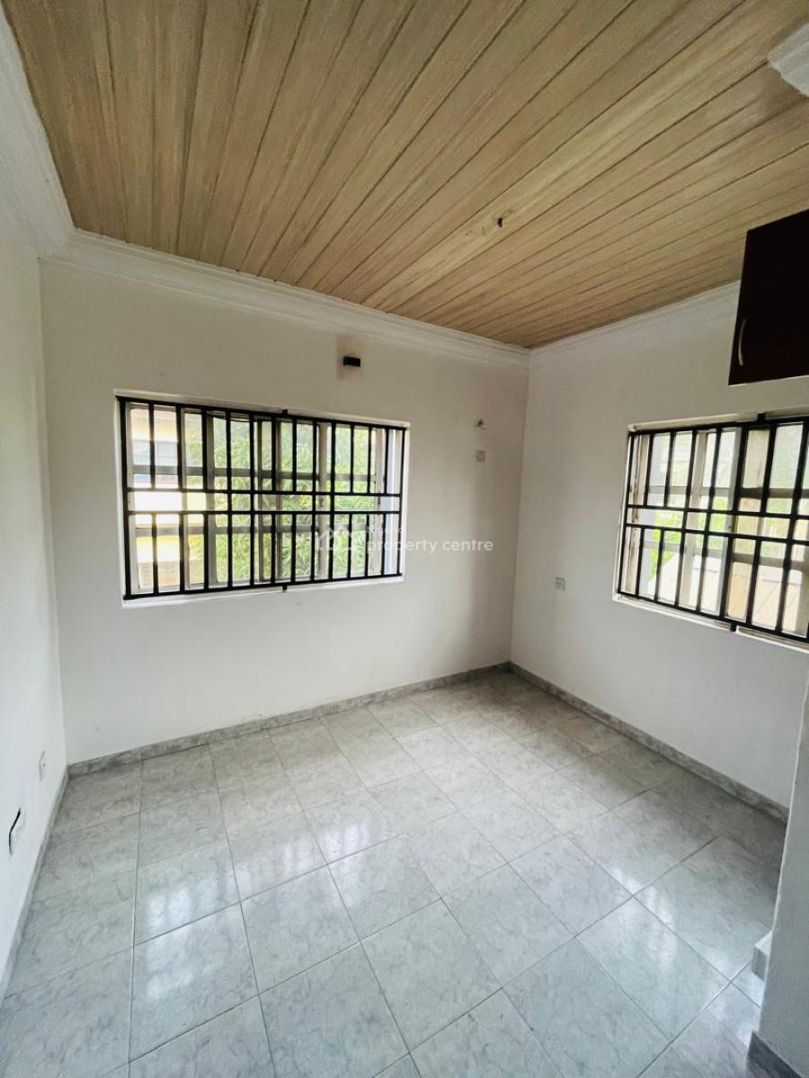 3 Bedroom Terrace for Commercial Purposes, Lekki Phase 1, Lekki, Lagos, Commercial Property for Rent