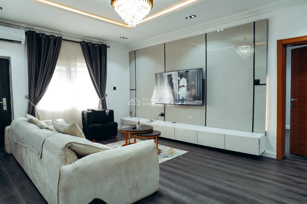 3-bedroom, for Monthly and Annual Stay., Lekki Phase 1, Lekki, Lagos, Flat / Apartment for Rent