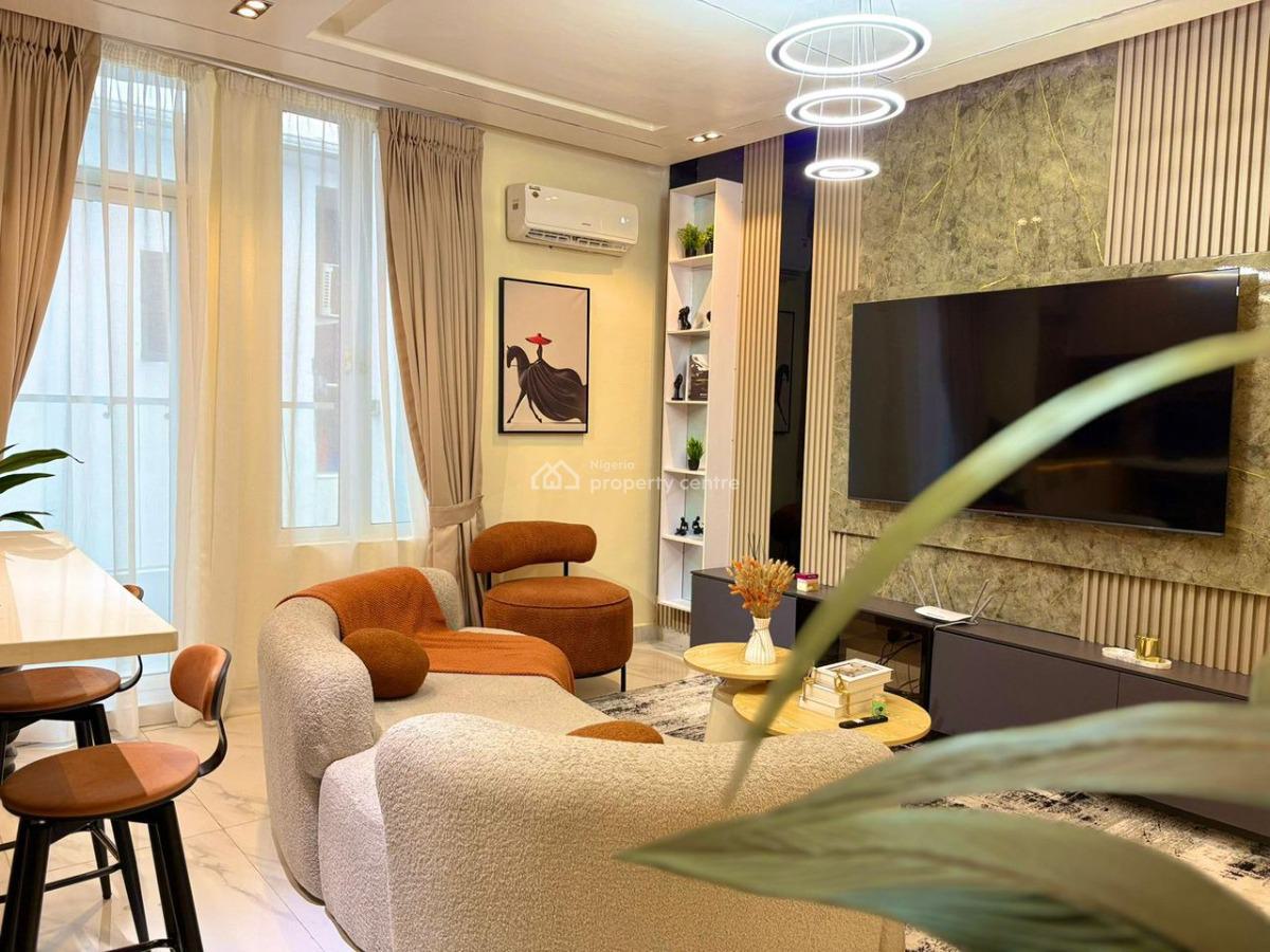 Luxury 2bedroom with Swimming Pool and 24/7 Security, Lekki, Lekki Phase 1, Lekki, Lagos, Flat / Apartment Short Let
