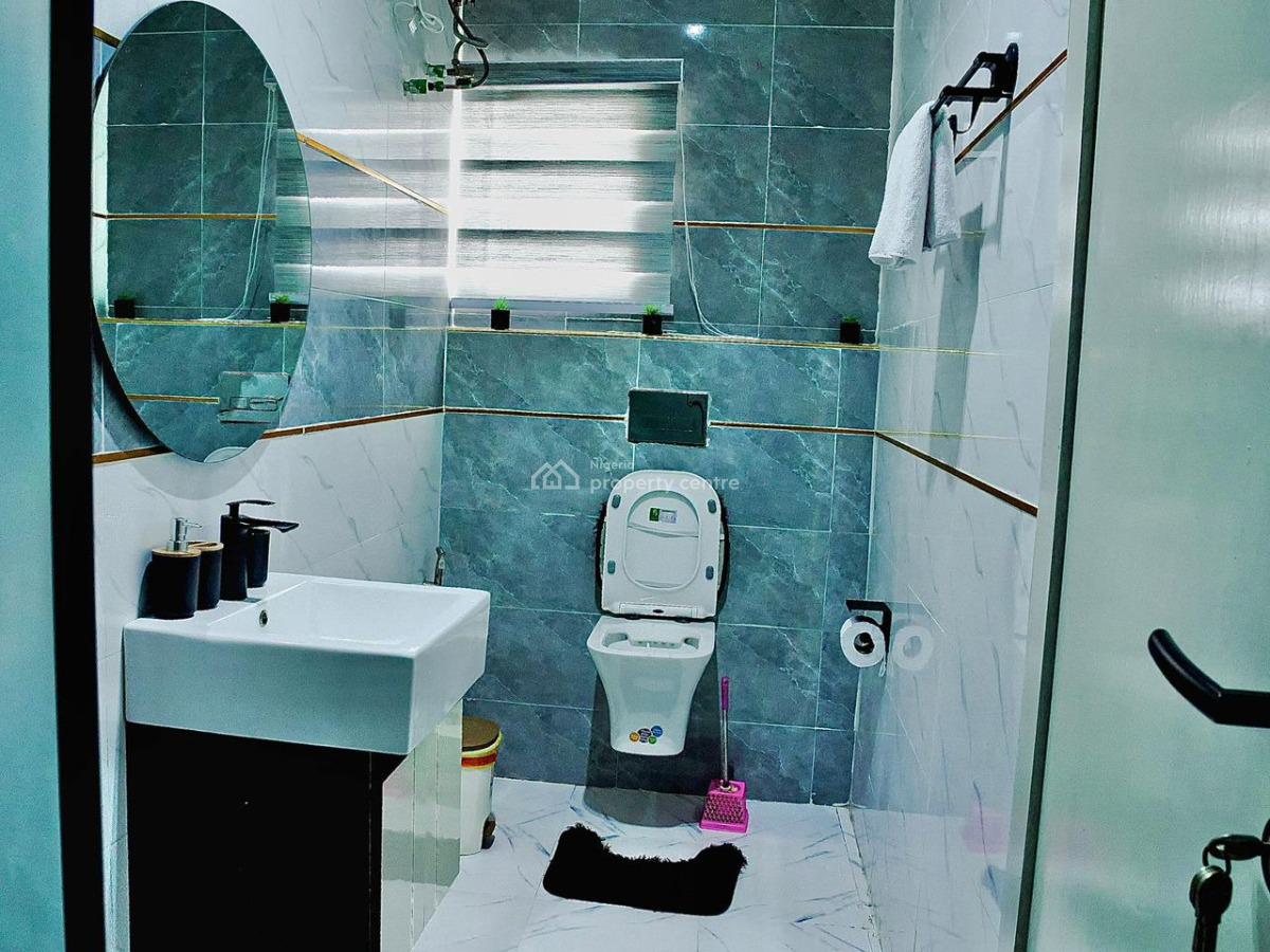 Luxury 2bedroom with Swimming Pool and 24/7 Security, Lekki, Lekki Phase 1, Lekki, Lagos, Flat / Apartment Short Let