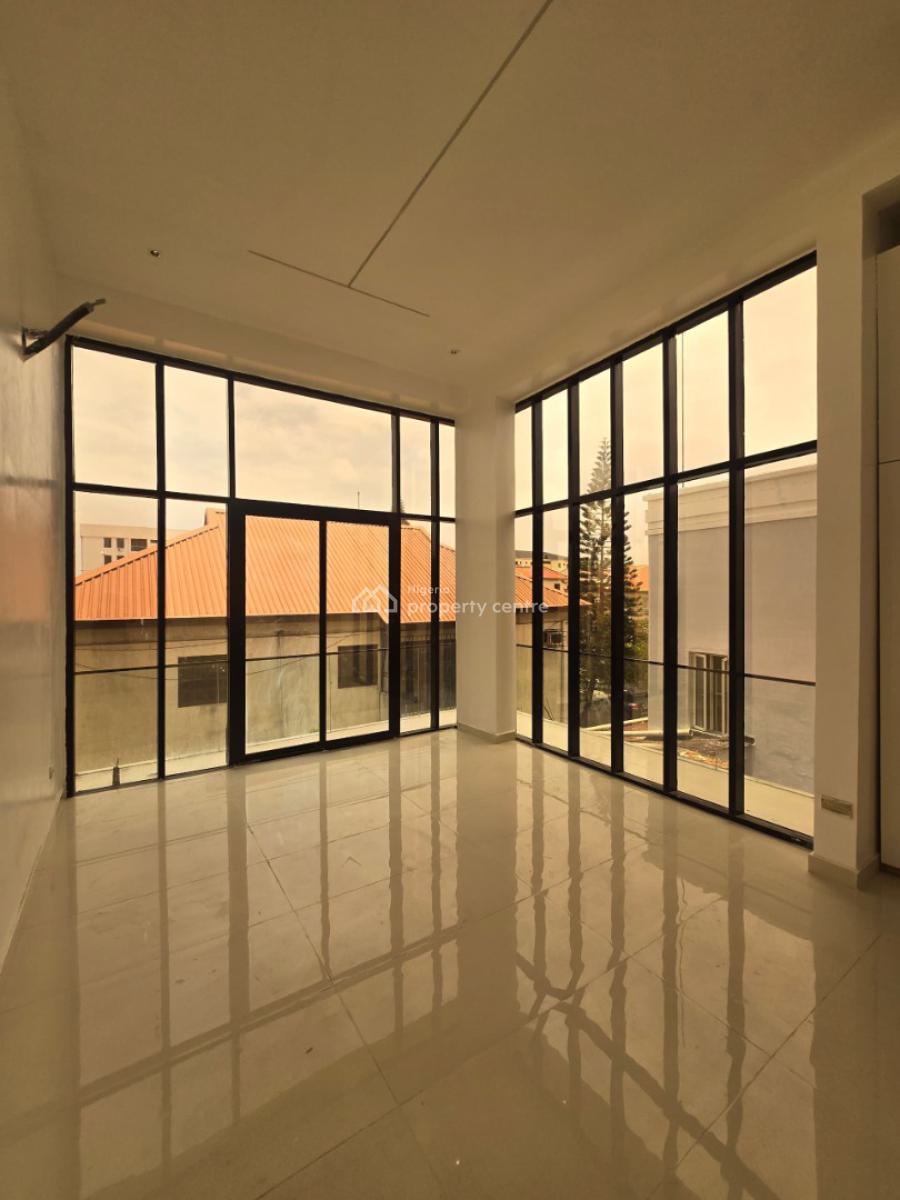 Exquisite Luxurious Serviced 3 Bedroom Flat with a Room Bq, Lekki Phase 1, Lekki, Lagos, Flat / Apartment for Sale