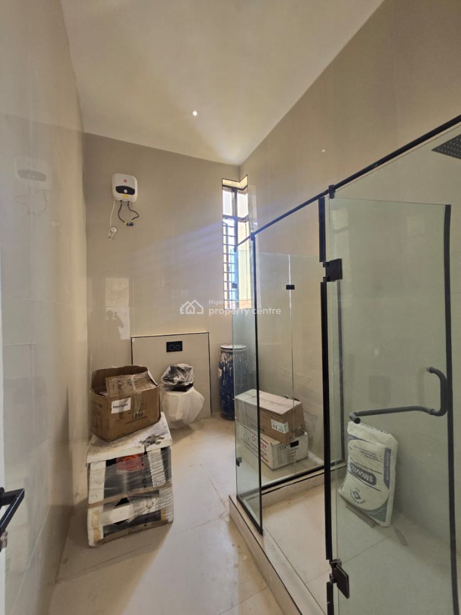 Exquisite Luxurious Serviced 3 Bedroom Flat with a Room Bq, Lekki Phase 1, Lekki, Lagos, Flat / Apartment for Sale