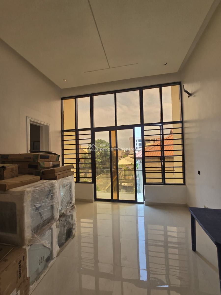 Exquisite Luxurious Serviced 3 Bedroom Flat with a Room Bq, Lekki Phase 1, Lekki, Lagos, Flat / Apartment for Sale