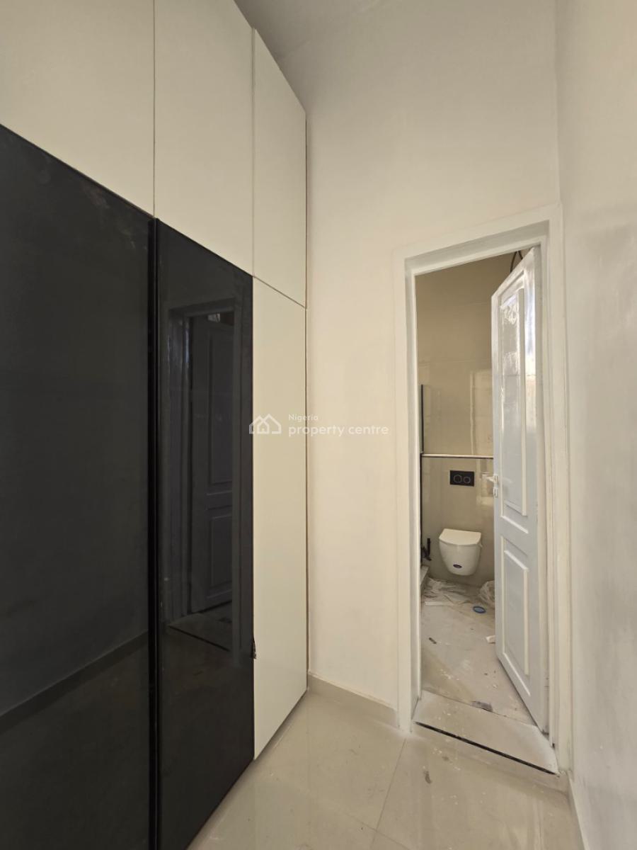 Exquisite Luxurious Serviced 3 Bedroom Flat with a Room Bq, Lekki Phase 1, Lekki, Lagos, Flat / Apartment for Sale